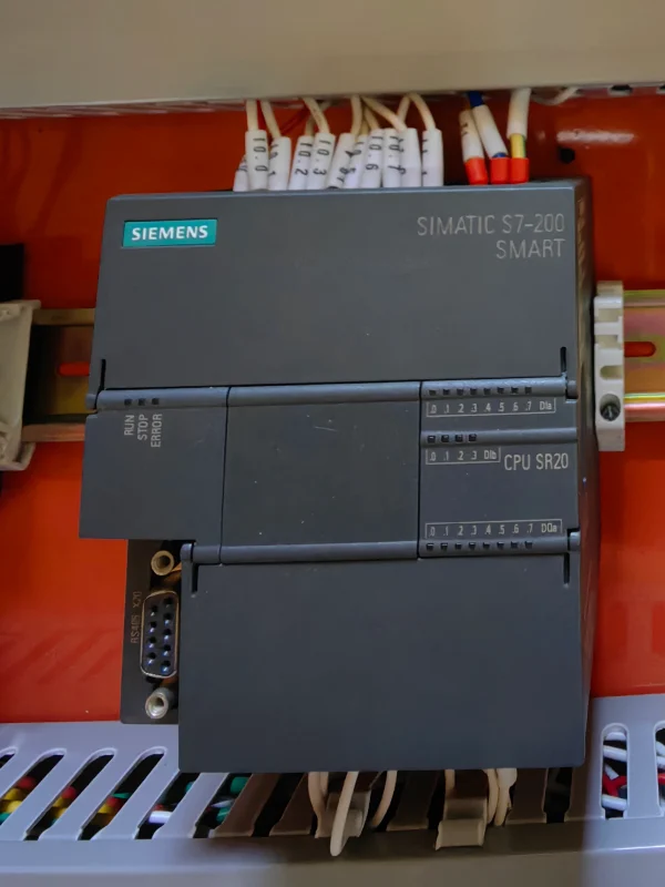 Custom servo moto dumping station for preforms