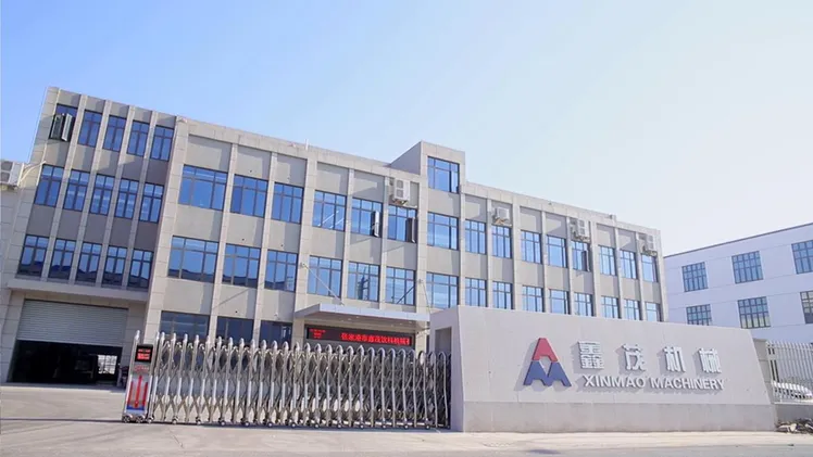 Blow molding PET bottle factory
