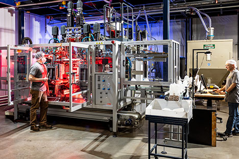 Plastic Blow Molding Machine manufacturing insight